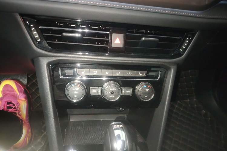 Used Volkswagen Tharu 2020 Revised Version 330TSI Four-Wheel Drive Flagship Edition China VI
