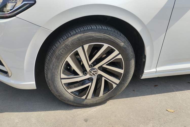 Used Volkswagen Lavida 2023 300TSI DSG Full-Comfort Edition
