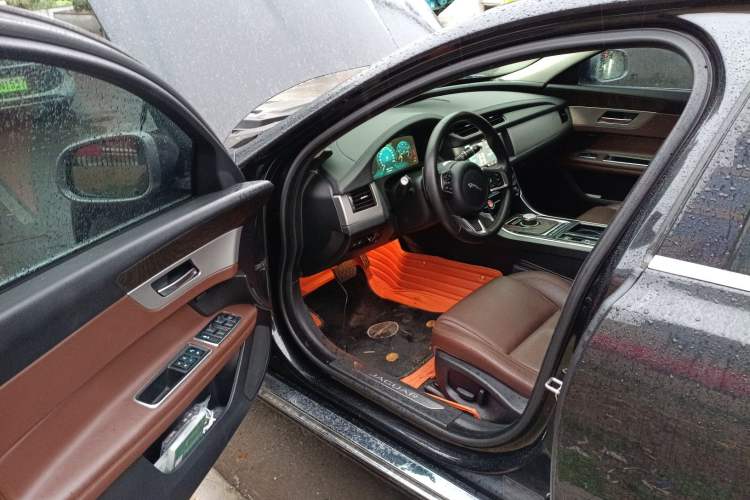 Used Jaguar XFL 2018 XFL 2.0T 250 PS Luxury Edition