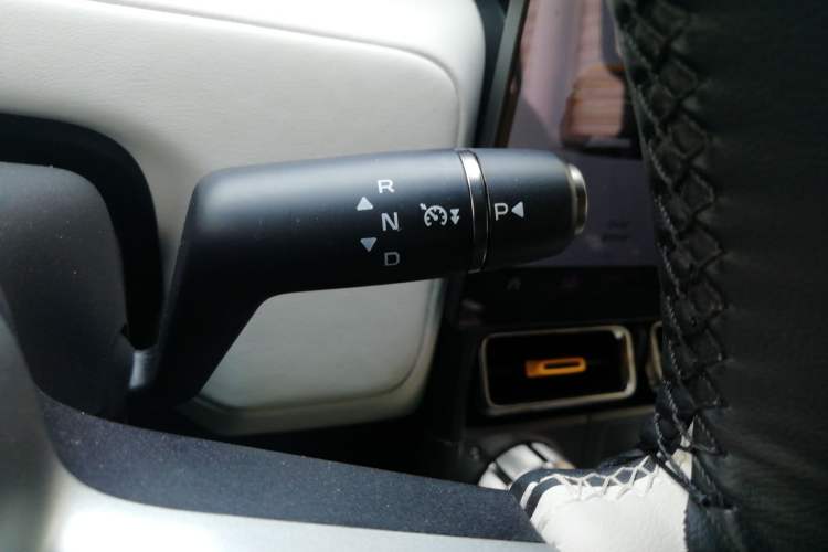 Used  V23 2025 401 Two-Wheel Drive Intelligent Driving Version