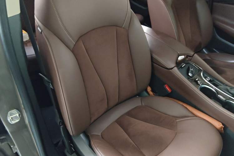 Used Buick Envision 2017 20T Two-Wheel Drive Luxury Model