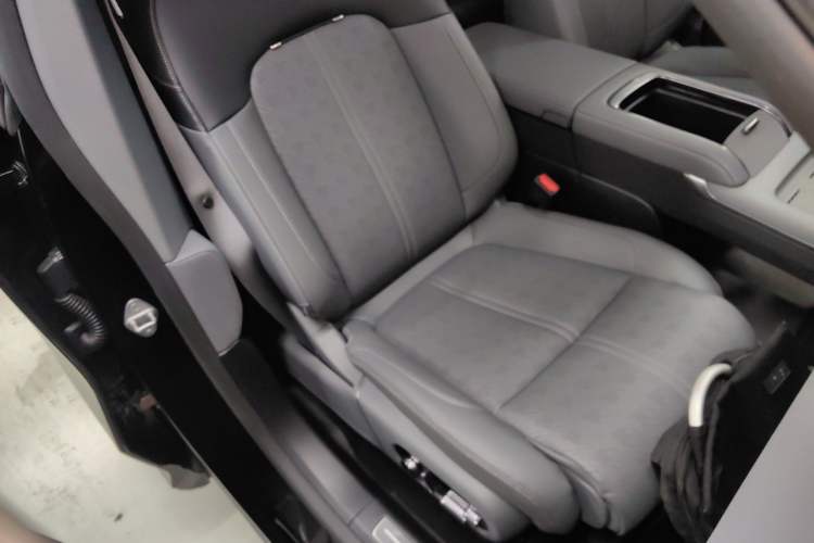 Used Zeekr 7X 2025 75 kWh Rear-Wheel Drive Intelligent Driving Version
