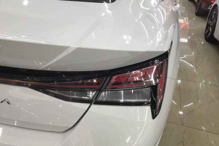 Used Hyundai Elantra 2022 1.5L CVT LUX Prestige Edition