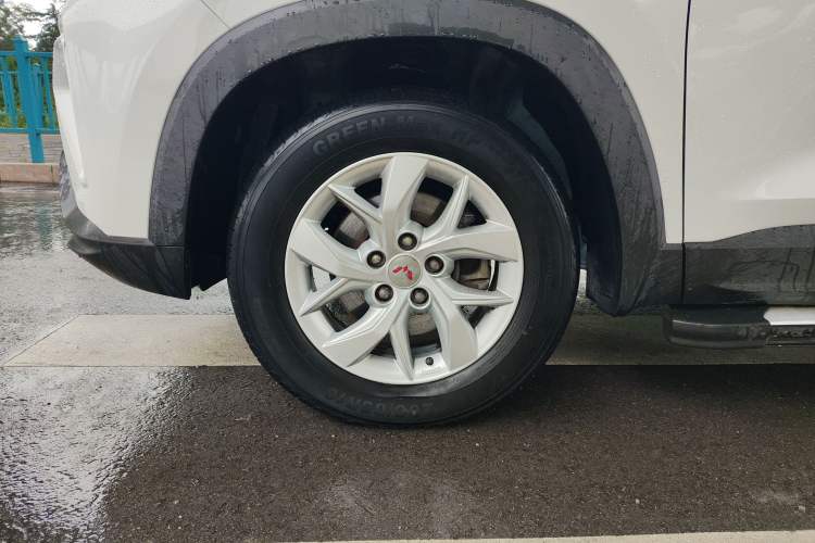 Used Wuling Hongguang S3 2019 Automatic Clutch Version 1.5L Manual Luxury Model China V Standard
