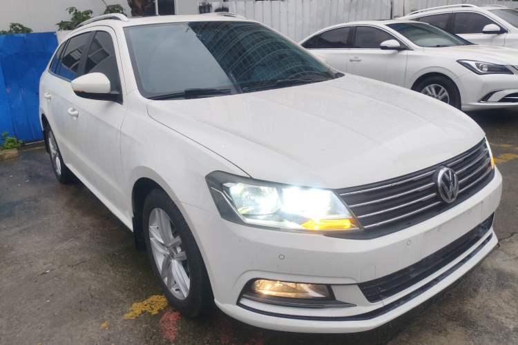 Used Volkswagen Gran Lavida 2017 180TSI DSG Comfort Edition
