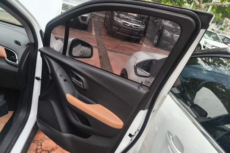 Used Chevrolet Trax 2017 1.4T Automatic All-Wheel-Drive Flagship Model
