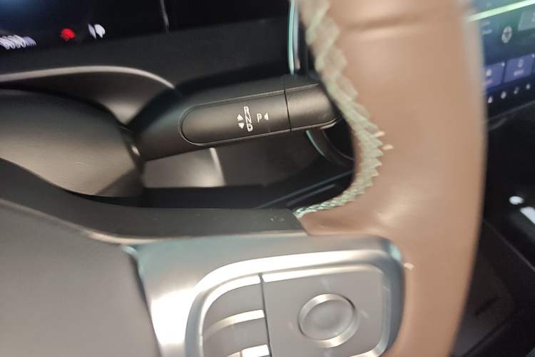 Used  #5 2024 Ultra-Long Range Extraordinary Journey Luxury Edition
