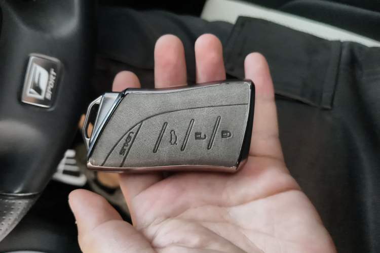 Used Lexus ES 2022 300h F SPORT
