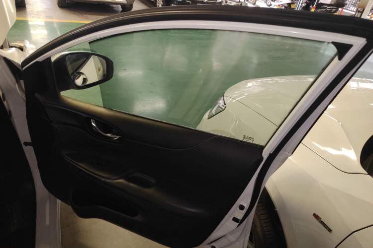 Used Nissan Tiida 2014 1.6L CVT Comfort Model