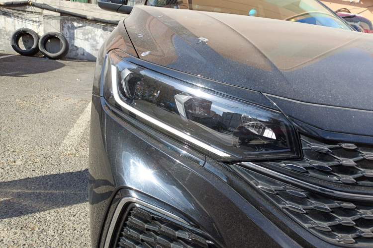 TDK.VehicleDetails.img