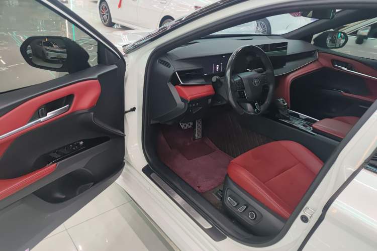 Used Toyota Camry 2024 Dual-Motor 2.0 HXS Sport Plus Edition