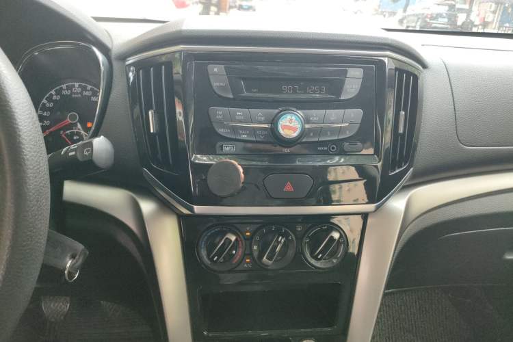 Used Venucia T70 2016 1.6L Manual Ruixing Edition
