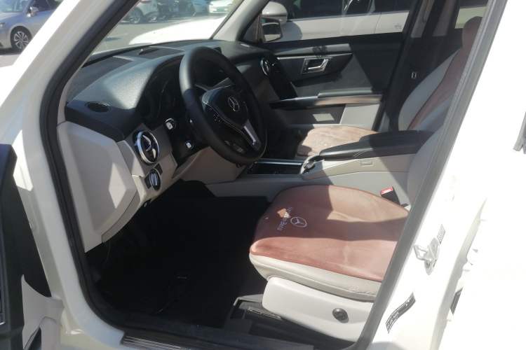 TDK.VehicleDetails.img