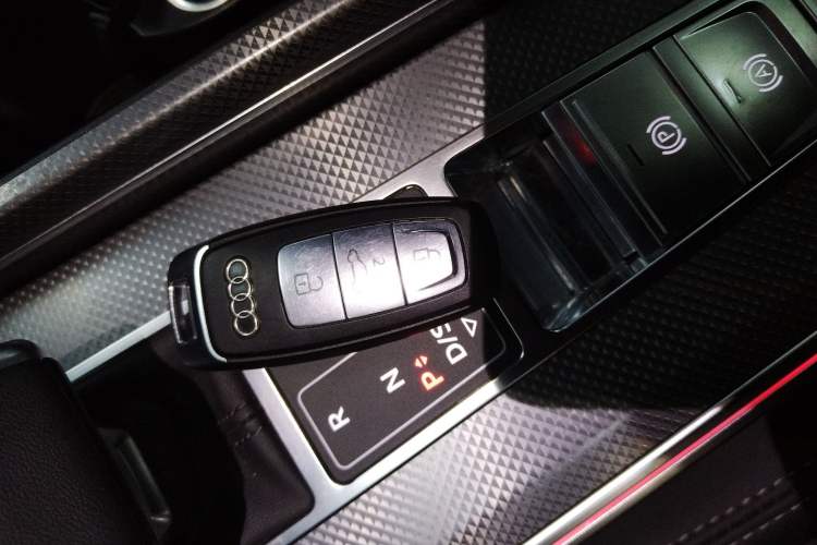 Used Audi A6L 2023 Revised 40 TFSI Luxury Dynamic Edition
