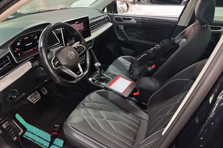 Used Volkswagen Tiguan L 2023 330TSI Automatic Two-Wheel Drive R-Line Enjoyment Edition