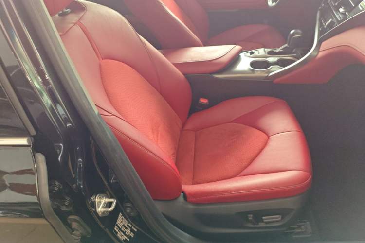 Used Toyota Camry 2021 2.0S FENGSHANG Edition
