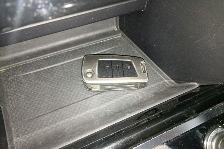 Used Volkswagen Tayron 2024 300TSI Two-Wheel-Drive Luxury Plus Advanced Version
