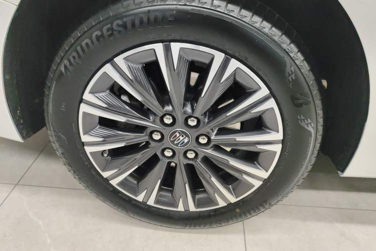 Used Buick GL8 2025 Lu Zun Deluxe Edition
