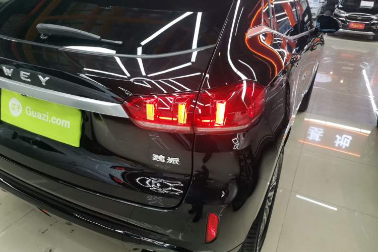 Used Wey VV5 2019 Upgraded Model 2.0T Two-Wheel Drive Ultra-Luxury Version China V Standard