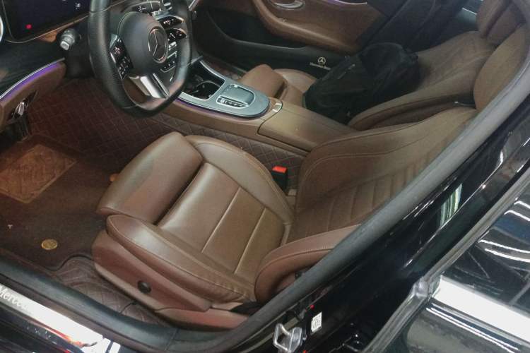 Used Mercedes-Benz E-Class 2022 Second Facelift E 300 L Sporty and Stylish Edition
