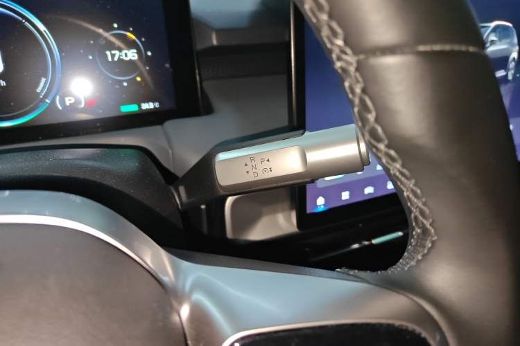 Used AION Y 2023 Younger