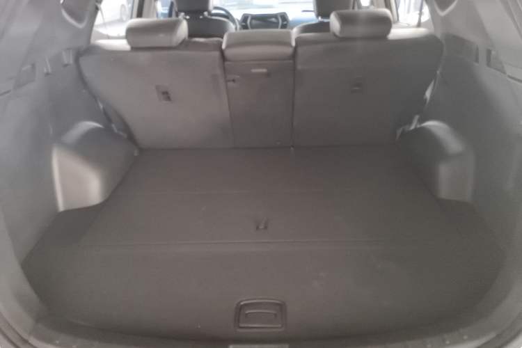 Used Hyundai Santa Fe 2013 2.4L Automatic Two-Wheel Drive Smart Version
