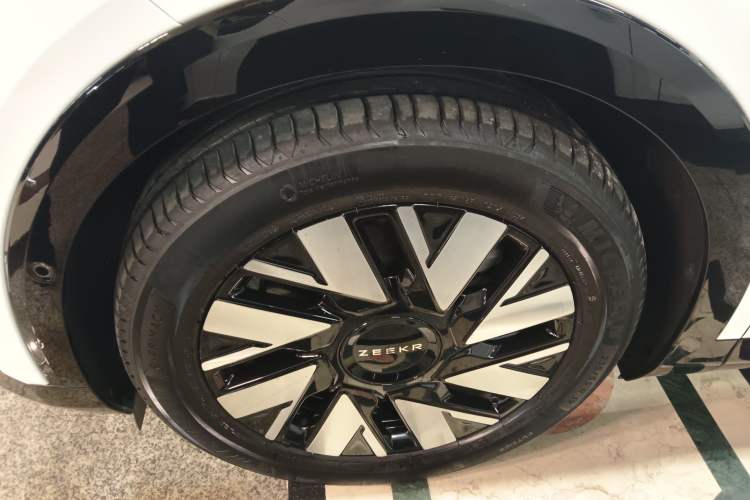 Used Zeekr MIX 2025 Long-Range Intelligent Driving Edition
