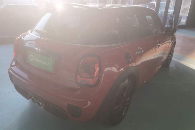 Used  MINI 2016 2.0T COOPER S Performance Edition Five-Door Version