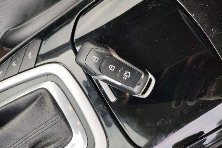 Used Ford Edge 2016 EcoBoost 245 Four-Wheel Drive Titanium 7-Seater
