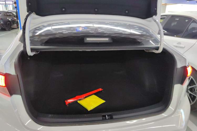 Used Toyota Levin 2021 Dual-Motor 1.8H E-CVT Leading Edition