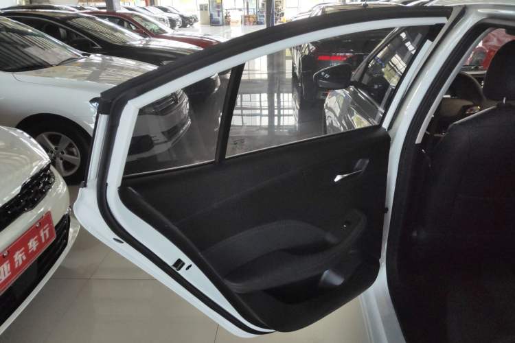 Used Roewe i5 2023 1.5L CVT Luxury Edition