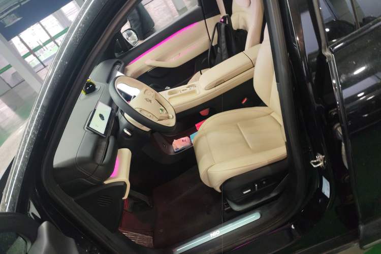 Used Nio ES6 2023 75 kWh
