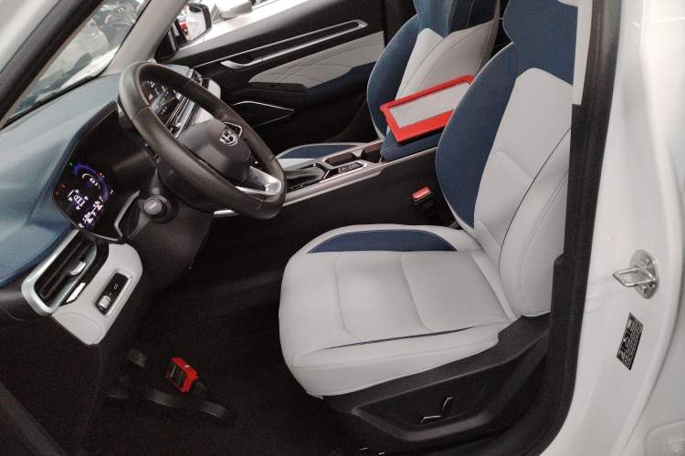 Used Geely Auto Emgrand 2022 4th Generation 1.5L CVT Flagship Model
