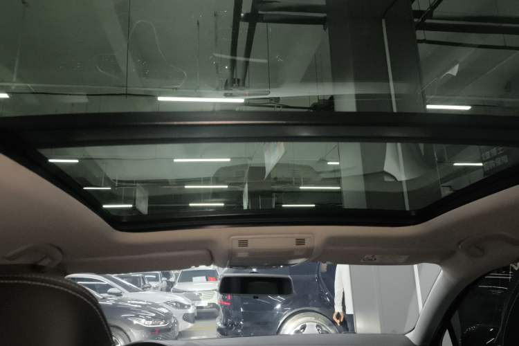 Used Volkswagen Magotan 2023 2 Million Units Limited-Edition 280TSI DSG Comfort Version
