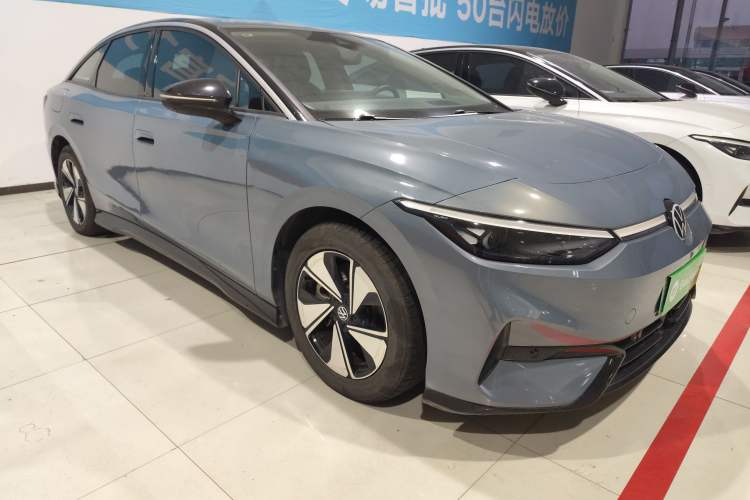 Used Volkswagen ID.7 VIZZION 2024 AIR model
