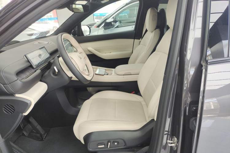 Used Nio ES6 2023 75 kWh
