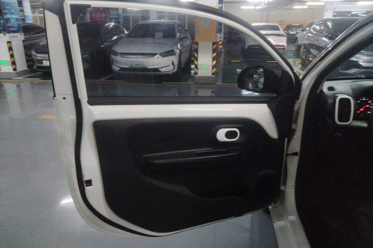 Used Roewe Clever 2022 311km QiQi BoBo Edition
