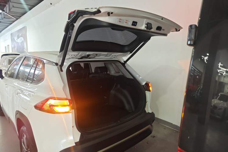 Used Toyota FRONTLANDER 2022 2.0L CVT Luxury PLUS Edition