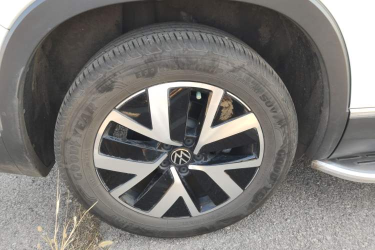 Used Volkswagen Tayron 2023 330TSI Two-Wheel-Drive Luxury Plus Advanced Version