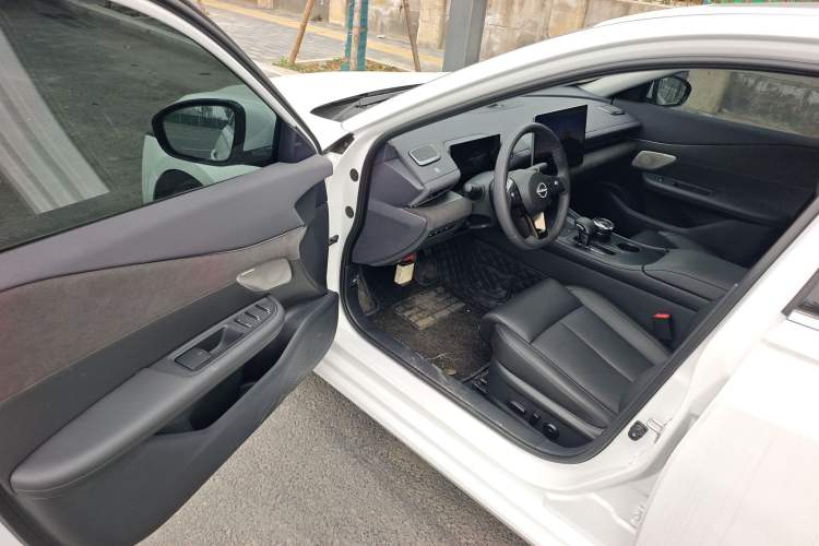 Used Nissan Teana 2026 Model Harmony Cockpit 2.0L Smart Ultra-Comfort Edition