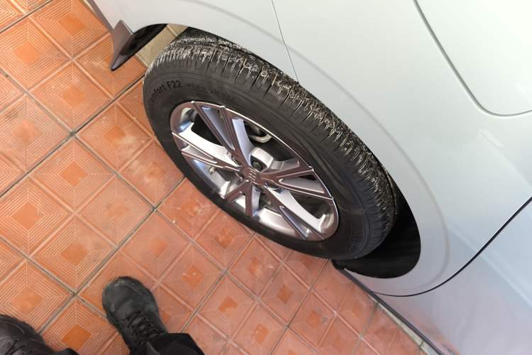 Used  L6 2025 EM-i 140km Long-Range Version