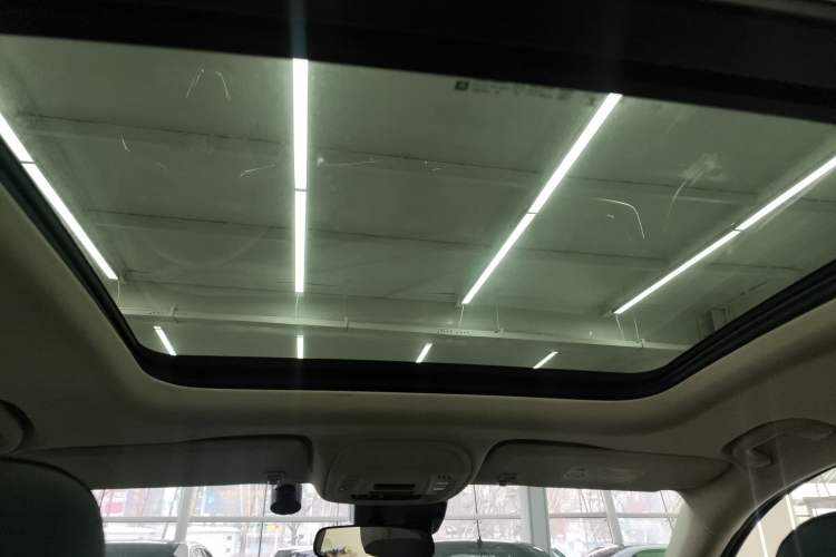 Used Buick Envision 2022 Facelift Encore S 552T Two-Wheel-Drive Luxury Model