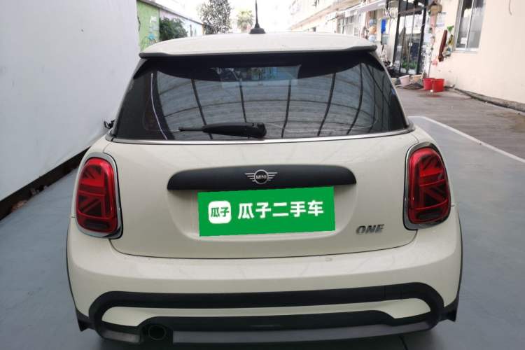 Used  MINI 2023 1.5T ONE
