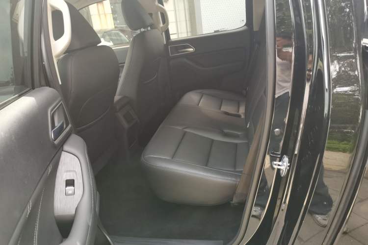 Used Great Wall Poer 2023 2.0T Commercial Version Automatic Diesel Two-Wheel Drive Elite Trim with Long Bed – GW4D20M
