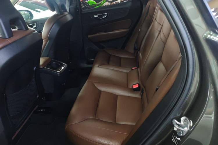 Used Volvo XC60 2018 T5 4x4 Zhiyi Edition