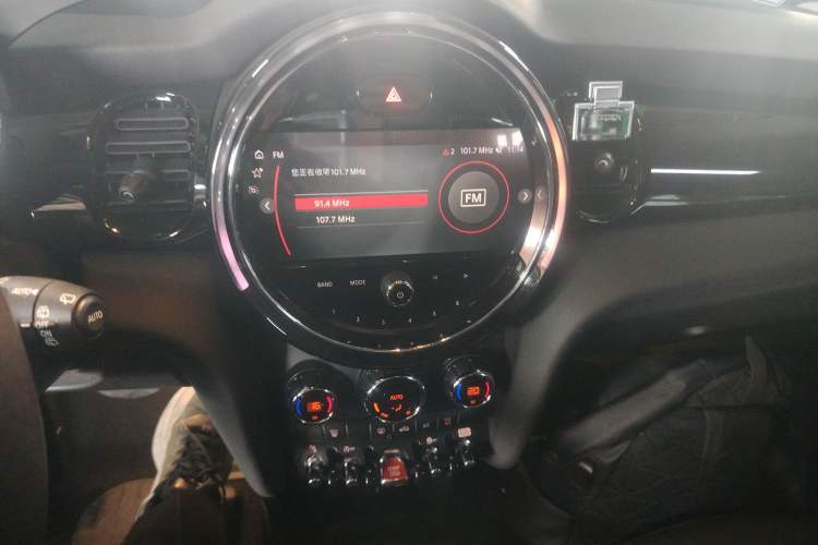 Used  MINI 2022 1.5T COOPER Classic Edition
