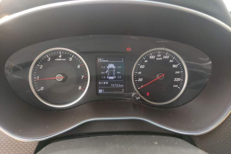 Used Baojun 730 2017 1.5T Manual Fashion Version 7 Seats China V Emission Standard
