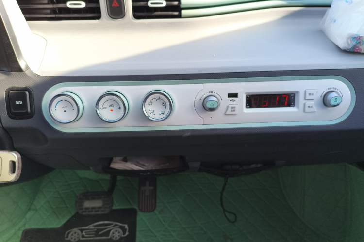 Used Wuling Hongguang MINIEV 2021 Macaron Premium Model – Lithium Iron Phosphate
