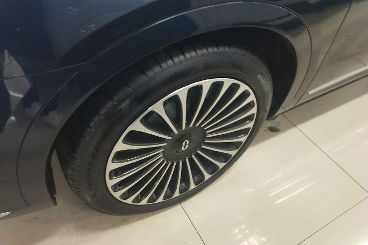 Used Hima AITO M9 2025 Extended-Range Ultra Version 52 kWh 6-Seater