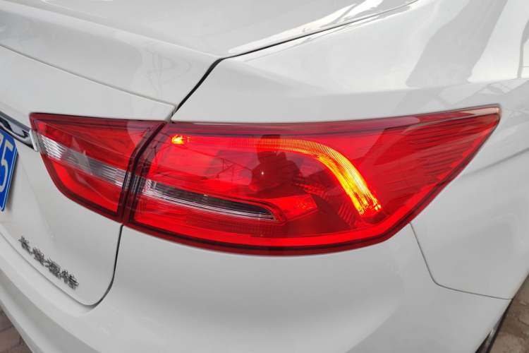 Used Ford Escort 2017 Happiness Edition 1.5L Automatic Fashion Version
